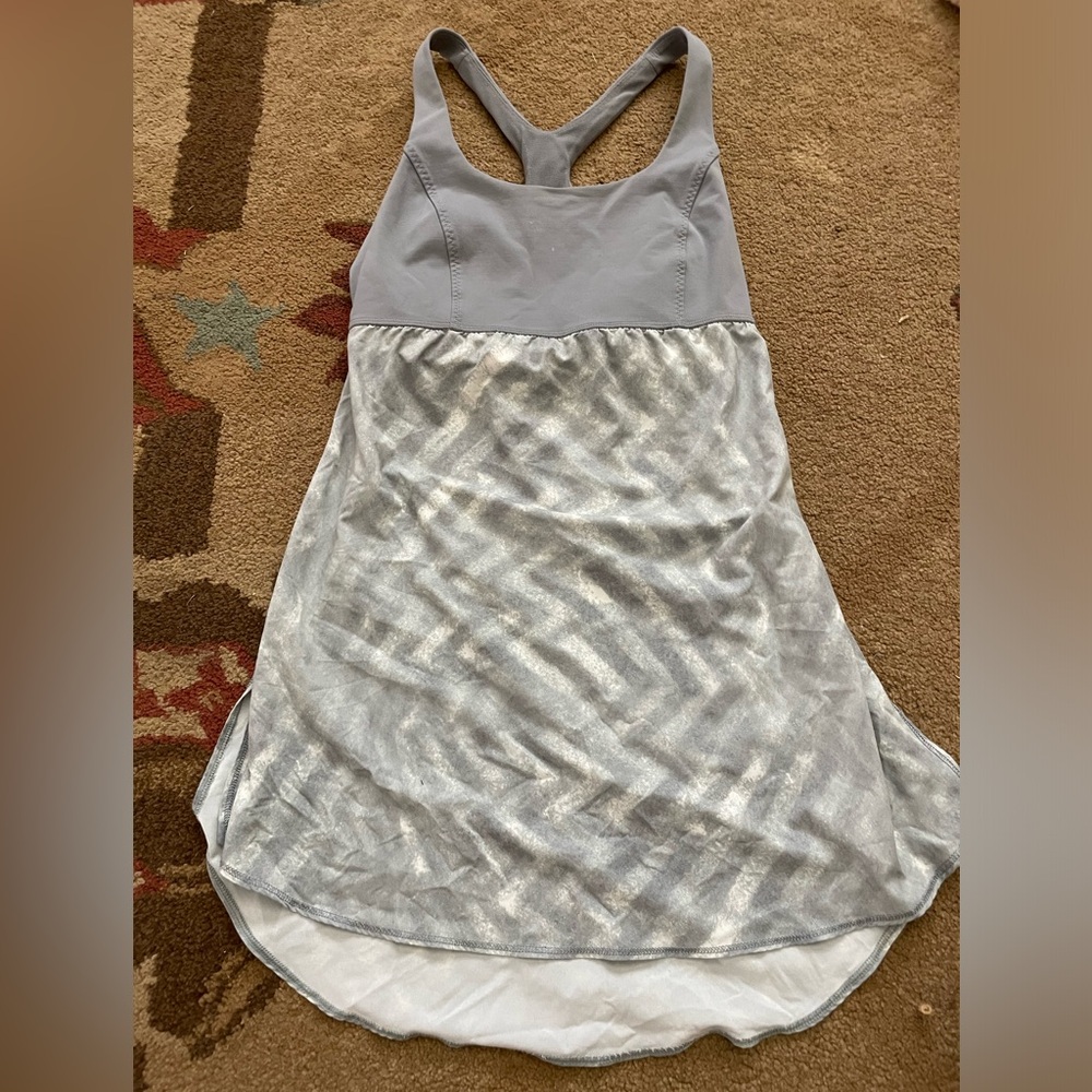 Size 2 Lululemon tank top
